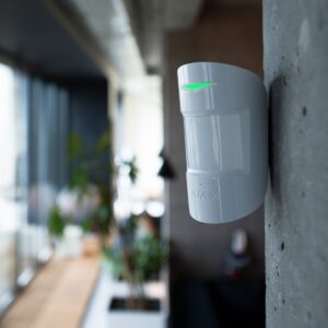 Combi Protect White Wireless Pet Immune Motion Detector AJAX - Image 3